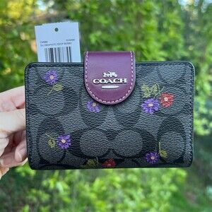 COACH Corner Zip Medium Wallet Signature Canvas Country Floral Print CM986 NWT